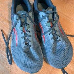 Altra Women’s Torin 6, size 10.5